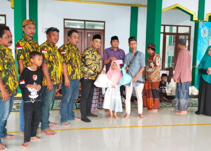 Berbagi di Bulan Ramadhan, AMPG Kabupaten Cirebon Salurkan Sembako 