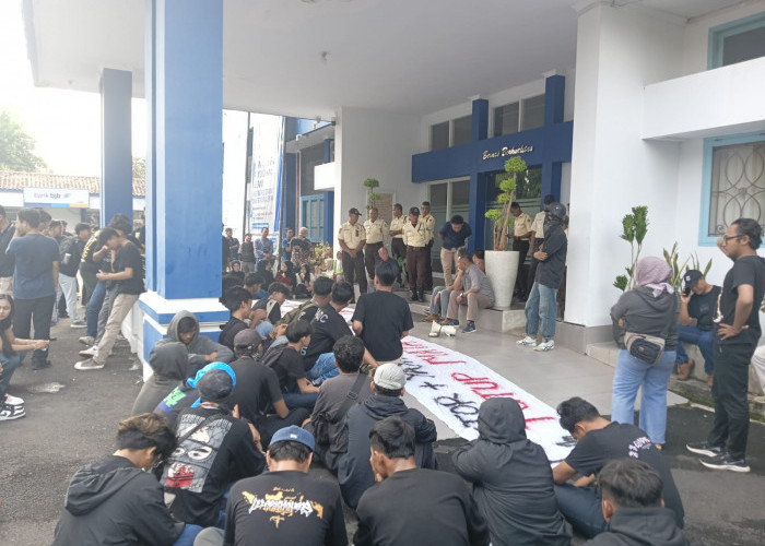 Aksi Ketiga BEM Unma, Mahasiswa Desak Hentikan Pemilihan Rektor
