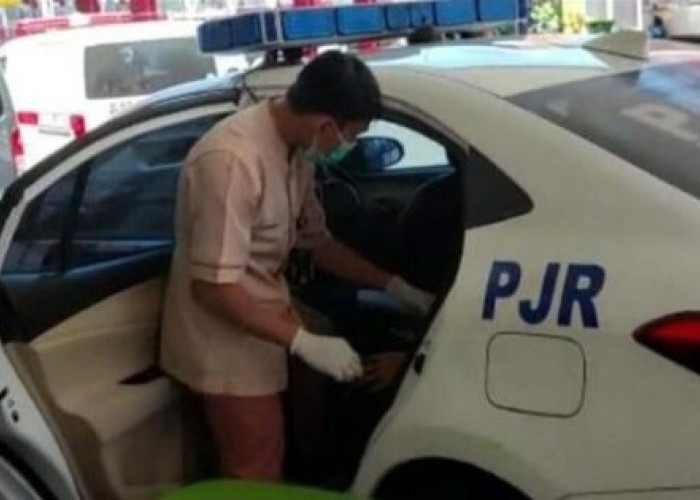 Tegang! Ibu Muda Ini Melahirkan di Mobil PJR Polda Metro Jaya