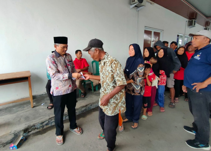 Paguyuban Cirebon Mandiri Berbagi Sembako dan Zakat, 1.200 Warga Terima Manfaat