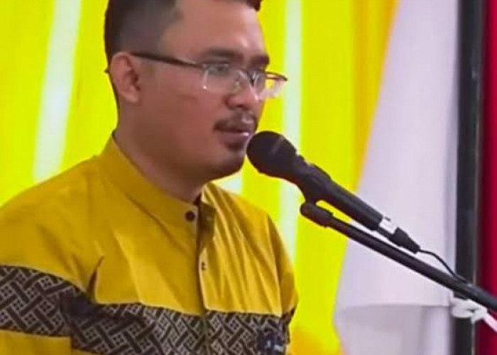 Sikapi Rokhmin Dahuri, Raden Hamzaiya: Jalan Masih Rusak, Bisa-bisanya Bahas Provinsi Cirebon Raya