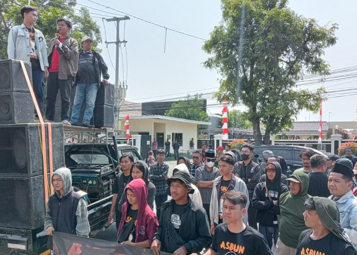 Ternyata Masih Ada Kasus, Massa FIM Tuntut Panji Gumilang Ditangkap dan Kembalikan Tanah Rakyat 