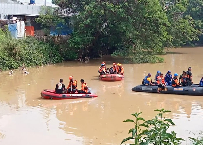 Hari Kedua Pencarian Bocah Hanyut di Sungai Kriyan Cirebon Belum Membuahkan Hasil