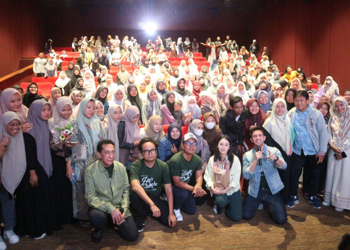 Datang ke Cirebon, Cast Film Hati Suhita Langsung Menyapa Para Penggemar