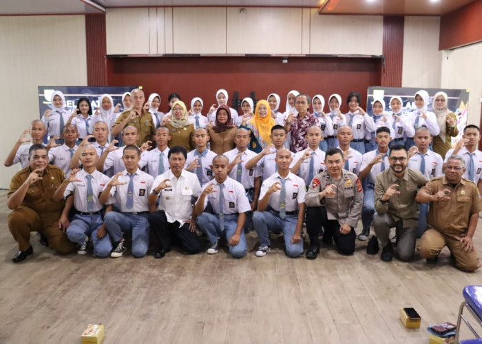 Pesan Penting Walikota Cirebon untuk Paskibraka 2026: Bukan Sekadar Pengibar Bendera