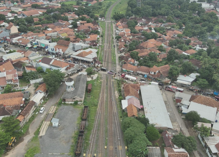 KAI Daop 3 Cirebon Terjunkan Drone, Perlintasan Liar Ditutup Jelang Angkutan Lebaran 2026