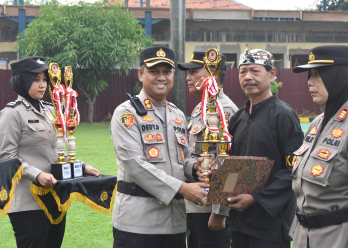 Perkuat Sistem Keamanan Lingkungan, Polresta Cirebon Gelar Apel Kasatkamling