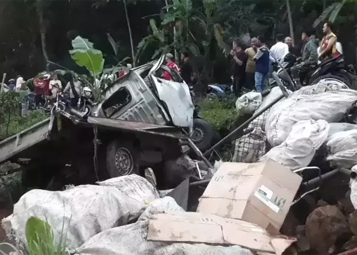 Kecelakaan di Majalengka, Pikap Tabrak 5 Motor, 1 Korban Meninggal 