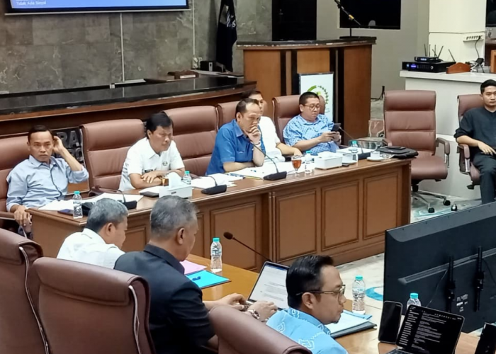 Wali Kota Cirebon Effendi Edo Minta Maaf Lalu Curhat Minim Anggaran di DPRD 