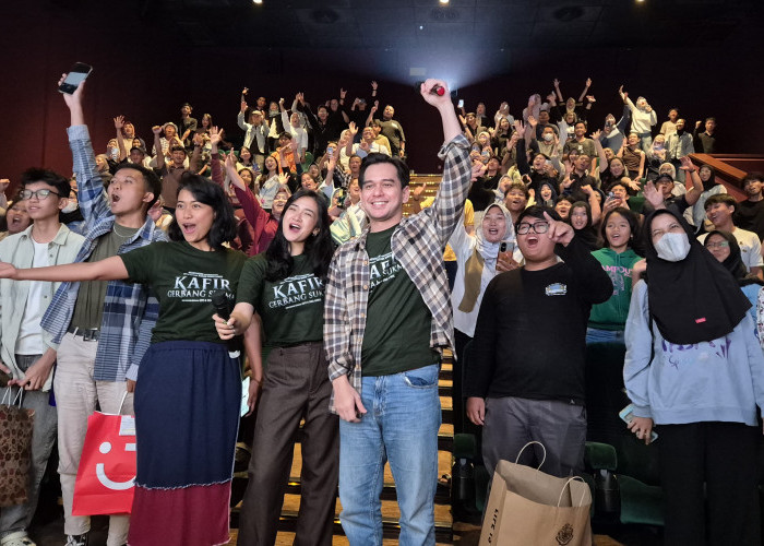 Putri Ayudya, Nadya Arina, dan Rangga Azof Sapa Penonton Film Kafir Gerbang Sukma di Cirebon