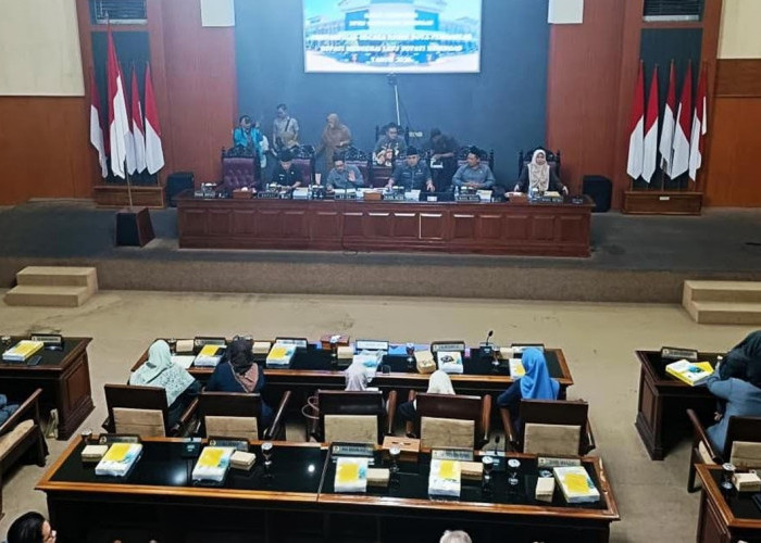 Realisasi PAD Kabupaten Kuningan 2025 Meleset dari Target, Terungkap dalam Rapat Paripurna