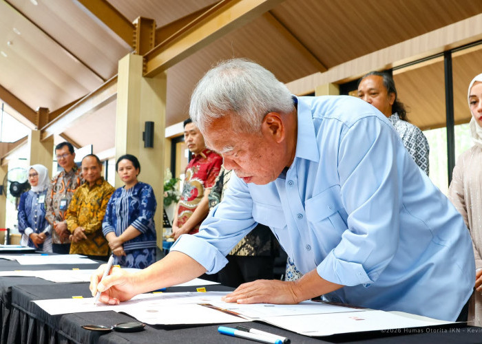 Wujudkan Ekosistem Perkotaan di Nusantara, Otorita IKN Teken PKS KPBU dan Investasi Langsung Swasta Murni