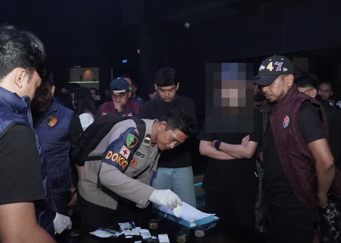 Operasi Gabungan Polres Cirebon Kota Sidak Tempat Hiburan Malam, Miras Disita dan Seluruh Tes Urine Negatif