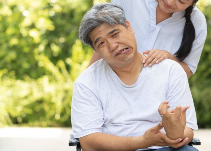 Mengkonsumsi Jus Buah Setiap Hari Dapat Meningkatkan Penyakit Stroke