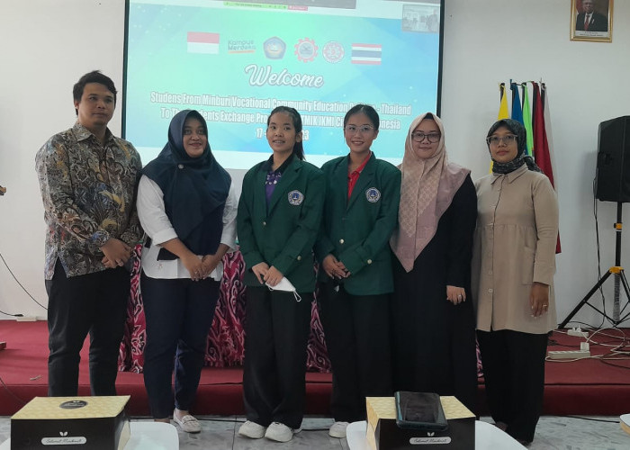 Sawadee Kha! 2 Mahasiswa Asal Thailand Belajar Budaya dan Bahasa di STMIK IKMI Cirebon