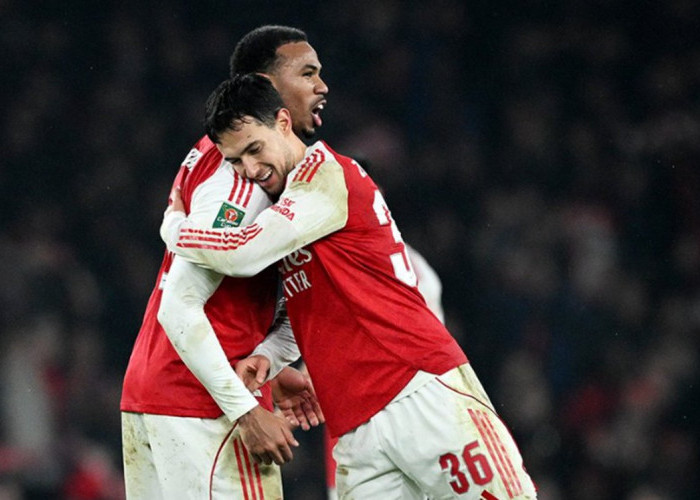 Arsenal Menuju Musim Emas! Jamie Redknapp Prediksi Dua Hingga Tiga Gelar