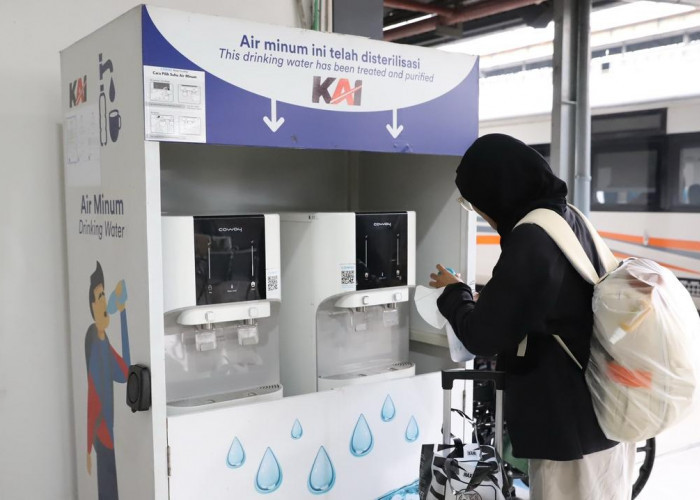 KAI Daop 3 Cirebon Sediakan Water Station Gratis, Ajak Penumpang Bawa Tumbler Kurangi Sampah Plastik