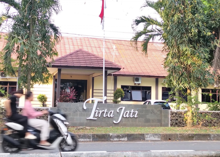 Hendra Candra Bantah Isu Transaksi Suap dan Penurunan Jabatan Pegawai PDAM Cirebon
