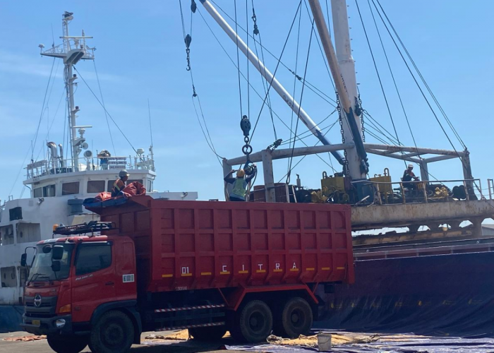 Pelabuhan Cirebon Sekarang Makin Tertib dan Modern, Sistem STID Bikin Truk Ilegal Tak Bisa Masuk