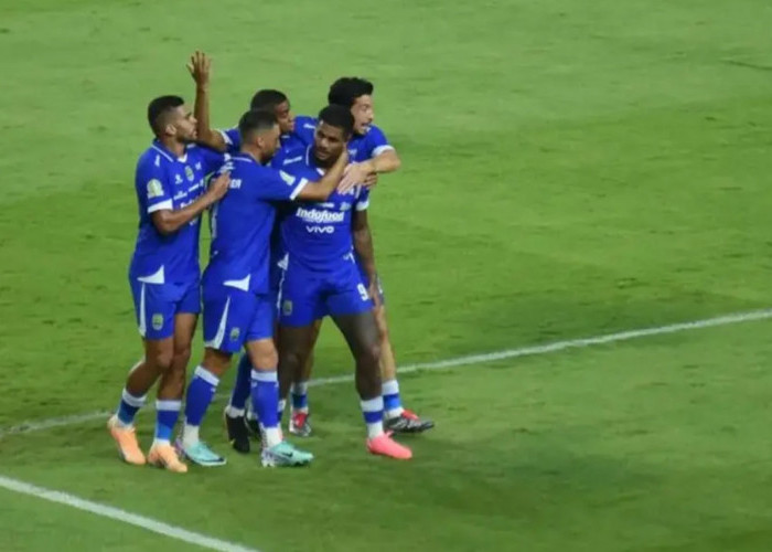 Persib vs PSM Makassar: Duel Panas Penentu Papan Atas Super League!