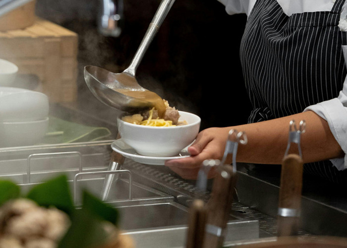 8 Bakso Terenak di Cirebon, Nikmati Cita Rasa Tradisional dan Kreasi Bakso Kekinian 