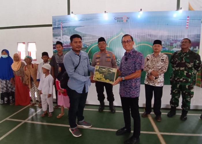 Cirebon Power Bagikan 1.300 Bingkisan Lebaran untuk Warga