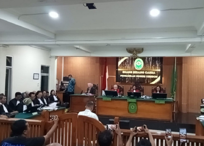 Sidang PK Saka Tatal Lanjut Hari Ini, Farhat Abbas Tantang Rudiana Hadir 