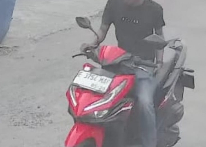 Honda Vario Karyawan Toko Raib di Waled Cirebon, Aksi Dua Orang Terekam CCTV Tetangga