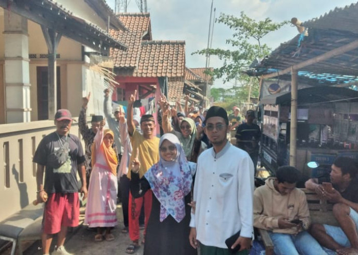 Rano Sumarno, Calwu Nomor Urut  1 Desa Gebangilir Sambangi Masyarakat dengan Berbagi Kebahagiaan 