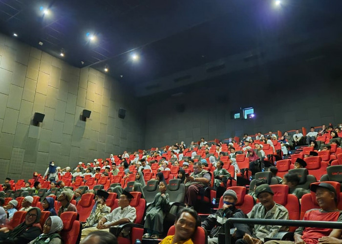 Ramadan Penuh Kebahagiaan, Grage Group Undang Anak Yatim dan Abang Becak ke Bioskop