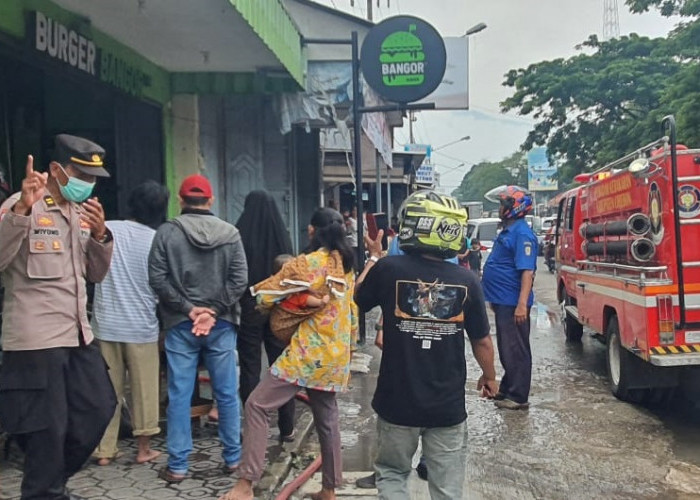 Kebakaran Burger Bangor di Weru Cirebon, Akibat Minyak Terlalu Panas, Lalu Terjadilah