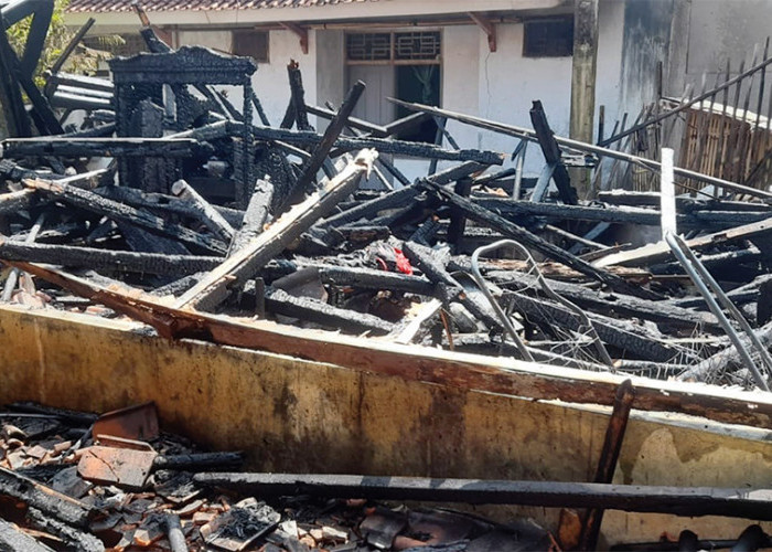 Kebakaran di Kuningan, Rumah Petani Jadi Arang, Diduga Ini Dia Penyebabnya