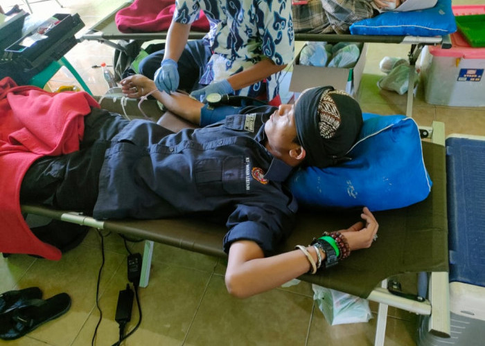 Karang Taruna Desa Walahar Gelar Donor Darah dan Periksa Kesehatan Gratis