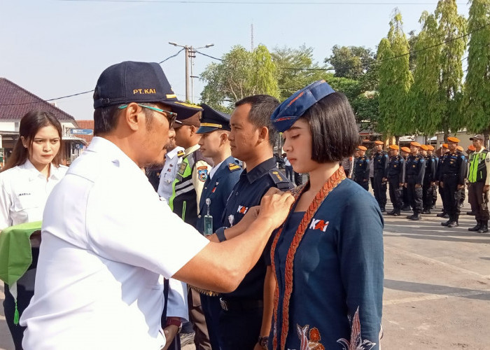 KAI Cirebon Apel Gelar Pasukan Pengamanan Angkutan Libur Natal 2023 dan Tahun Baru 2024