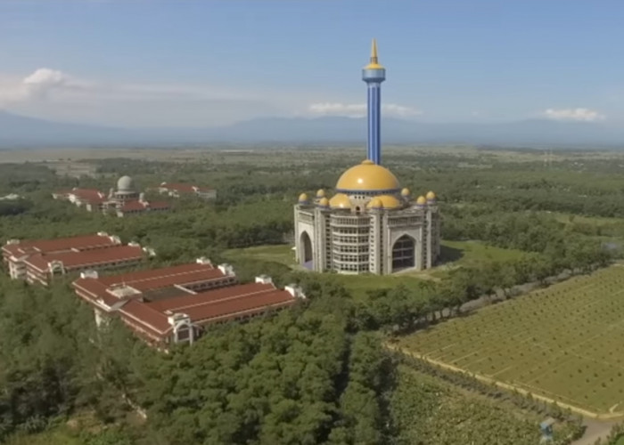 Aneh Tapi Nyata, Al Zaytun Itu Pesantren Tapi Ikut 'Cawe-cawe' Hal Ini