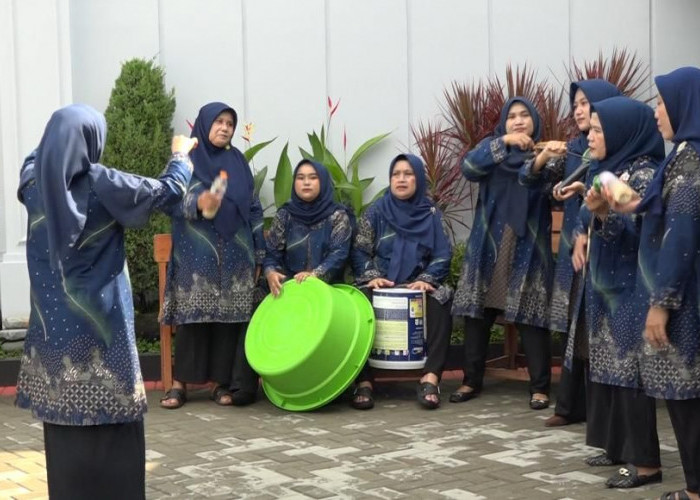 Aseehra Batik – Trusmi Gelar Lomba Parodi Orkestra Barang Bekas Perebutkan Hadiah Jutaan Rupiah