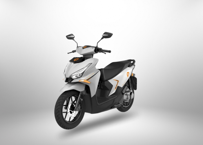 Motor Listrik Yadea Velax Mirip Honda Vario, Punya 3 Varian & Cicilan Mulai Rp300 Ribuan!