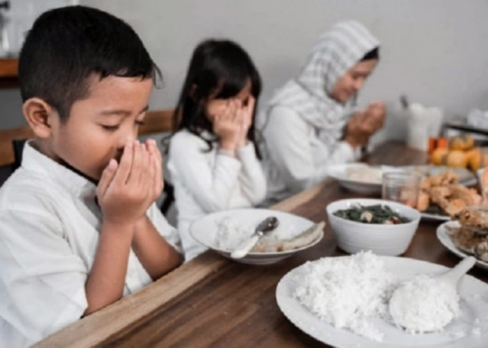 Inilah Tips Melatih Anak Berpuasa di Bulan Ramadan