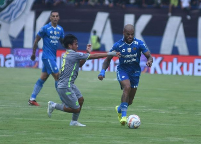 David Da Silva Cetak Hattrick, Persib Bandung Menang 3-1 Atas Persebaya