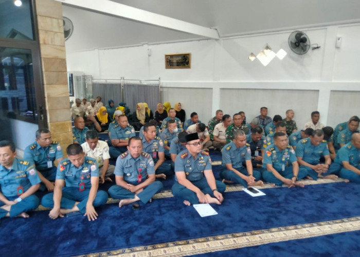 Ajang Evaluasi Diri, Lanal Cirebon Gelar Peringatan Tahun Baru Islam 1445 H