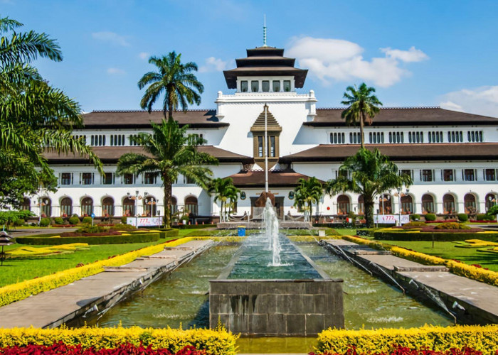 Rekomendasi Cafe Dekat Gedung Sate Bandung, Cocok untuk Hangout dan Dijadikan Tempat Nongrkong!