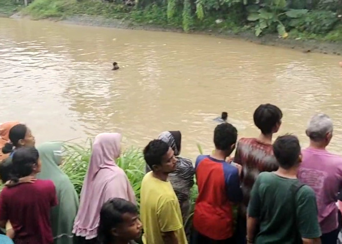 Seorang Santri Tenggelam saat Main Air di Sungai Blok Posong Arjawinangun, Tiba-tiba Turun Hujan