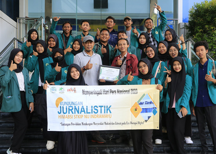 Peringati HPN 2023, Mahasiswa STKIP NU Indramayu Kunjungi Radar Cirebon