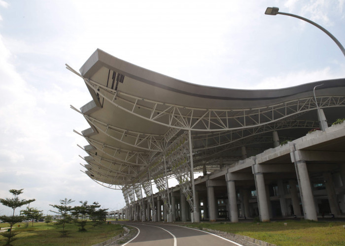 Lupakan Bandung, Bandara Kertajati Bisa Andalkan Penumpang Tegal dan Brebes