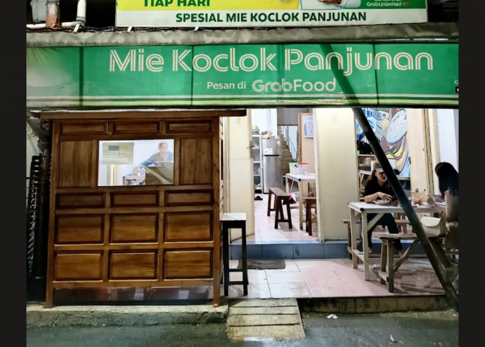 Kuliner Legend Cirebon Buka Sampai Malam, Mie Koclok Panjunan Sejak 1959: Favorit Warlok dan Wisatawan