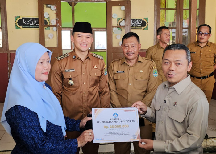 Komitmen Fajar Riza Ul Haq di Majalengka: Revitalisasi 71 Ribu Sekolah dan Dorong Digitalisasi Pendidikan 2026