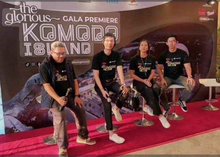 TMI-EPSON  Tarik Pengunjung dengan Pertunjukan Laser di Wahana Keong Mas  'The Glorious Komodo Island'