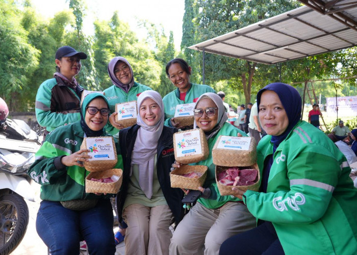 Laznas PPPA Daarul Qur'an Salurkan Qurban untuk Driver Ojol Perempuan dan Kelompok Rentan