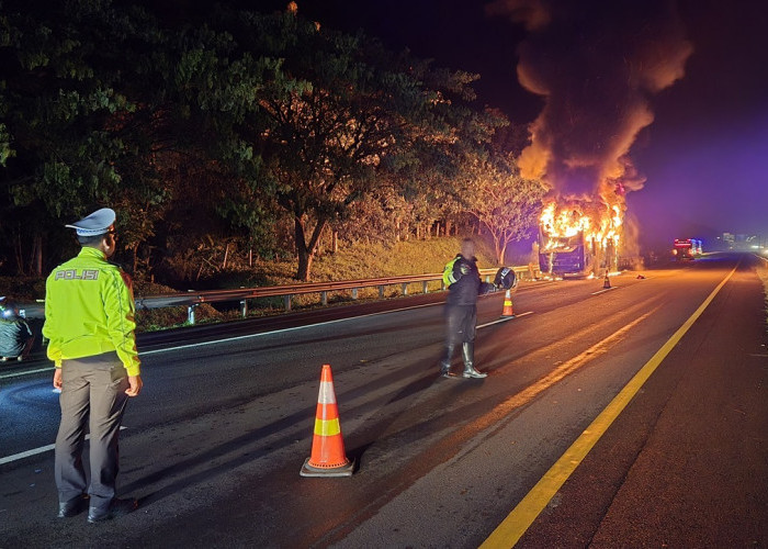 Kebakaran Bus di Tol Cipali, Penyebabnya Korsleting AC