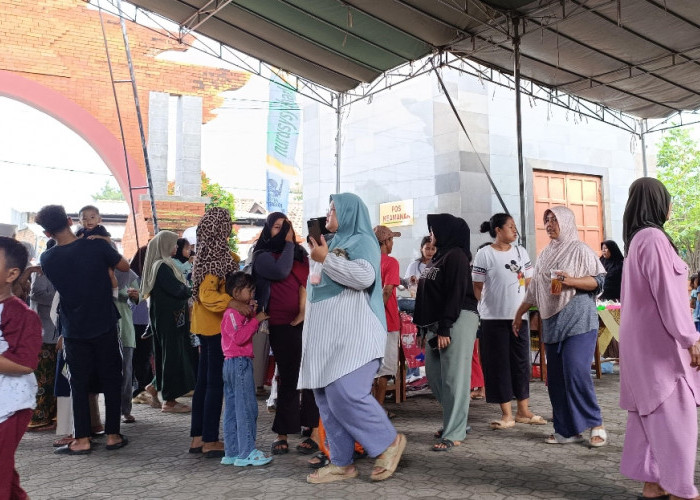 Sambut Ramadan 2026, Remaja Masjid Gesik Gelar Arak-arakan Obor dan Bazar UMKM